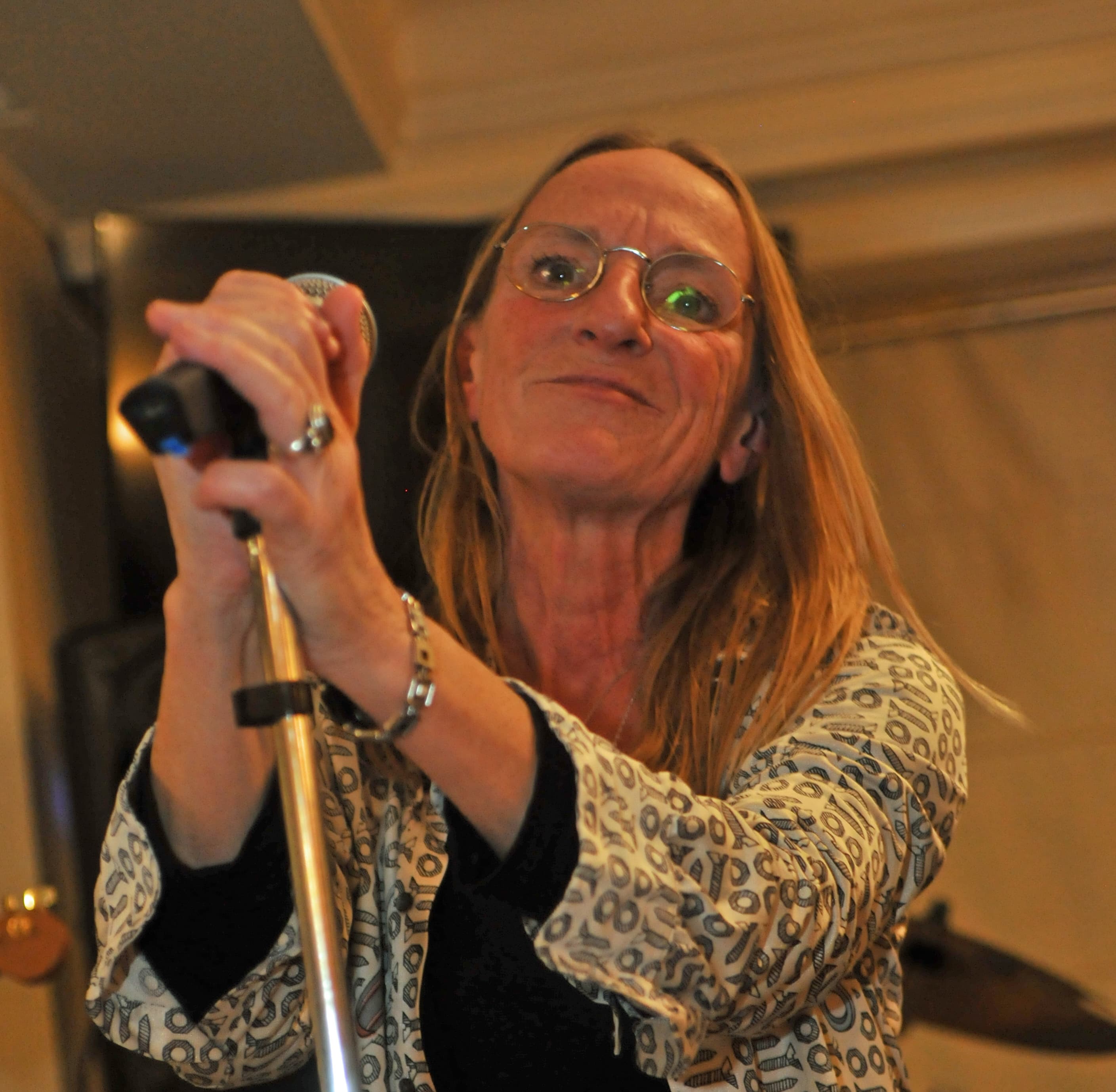 Christel chanteuse principale groupe rock Thank You Partners Wattrelos